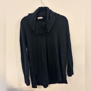 Loft sweater super soft! With small slit on the sides